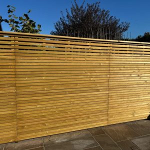 fence with horizontal slats