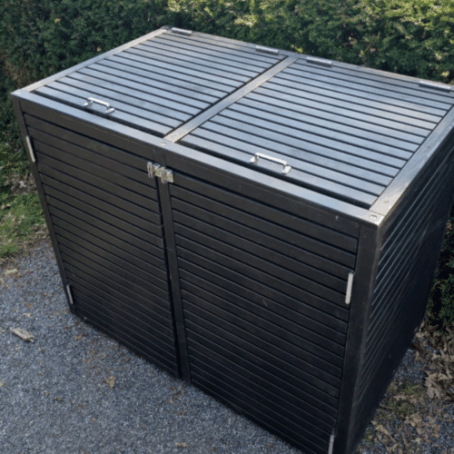 Black Wheelie bin stores are a stylish option